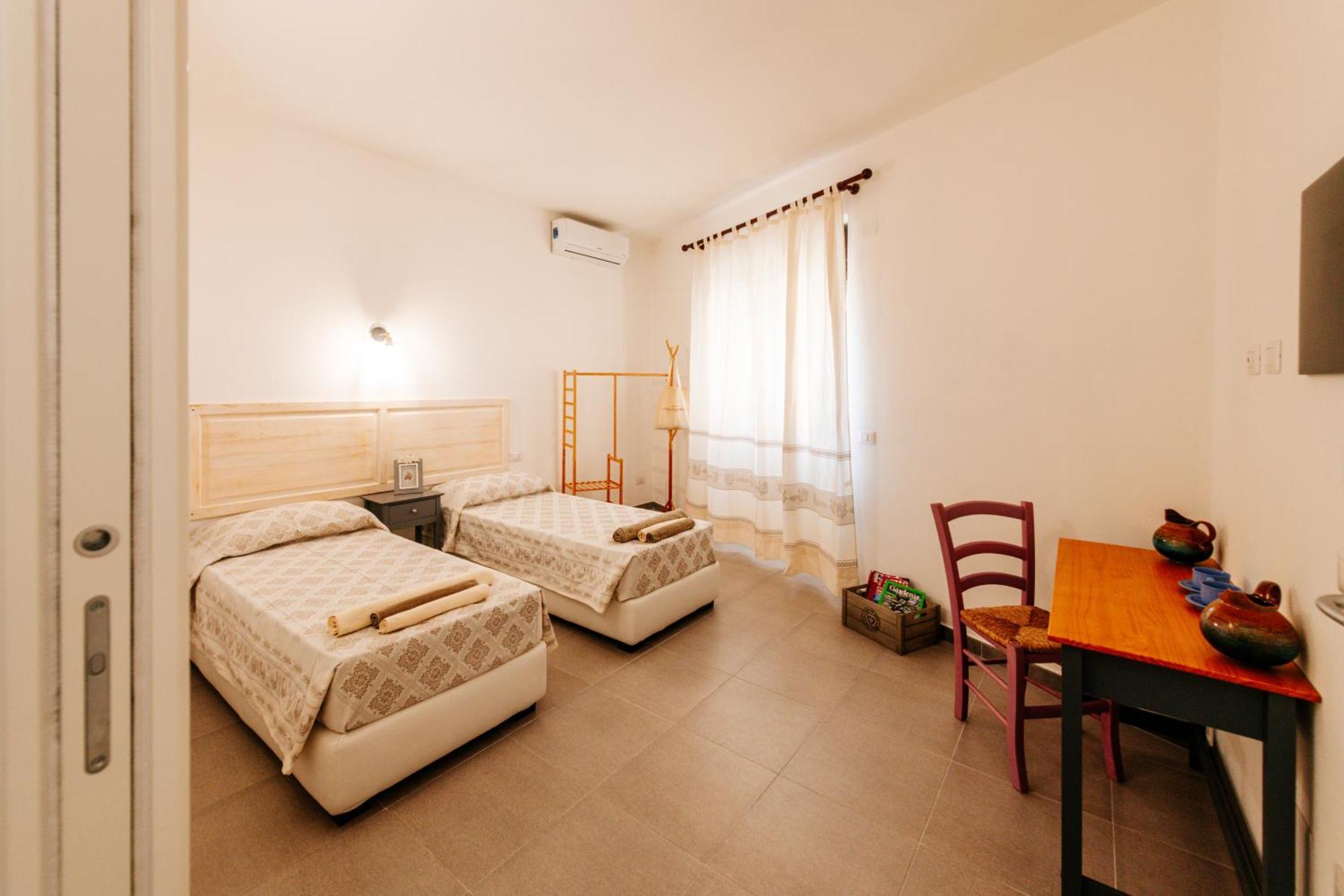 Domo Mediterranea Affittacamere-Guest House Сант-Антиоко Экстерьер фото